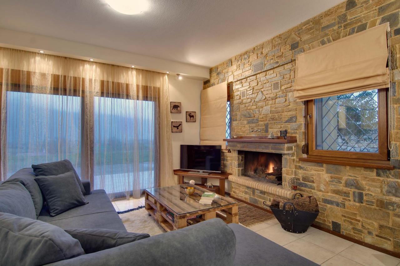 Country Place Apartment With Mountains View อิโออันนินา ภายนอก รูปภาพ