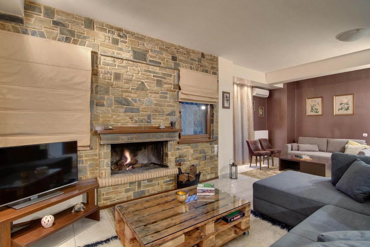 Country Place Apartment With Mountains View อิโออันนินา ภายนอก รูปภาพ